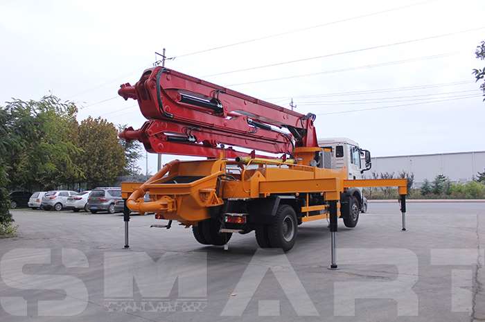 30m boom pump truck