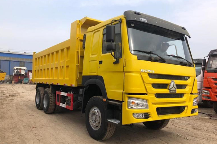 HOWO 371HP 6X4 TIPPER DUMP TRUCK (YELLOW)